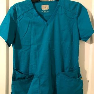 Cherokee Luxe Sport Scrub Set